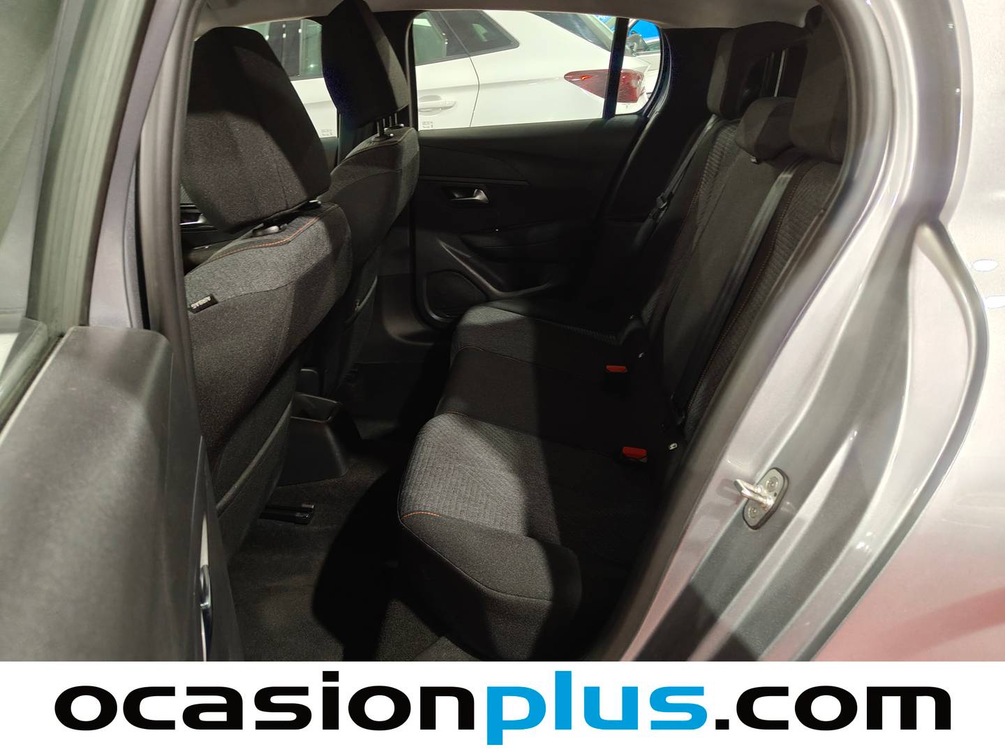 Foto asientos traseros Peugeot 208 Peugeot 208 Style Hybrid 110 eDCS6 (110 CV)