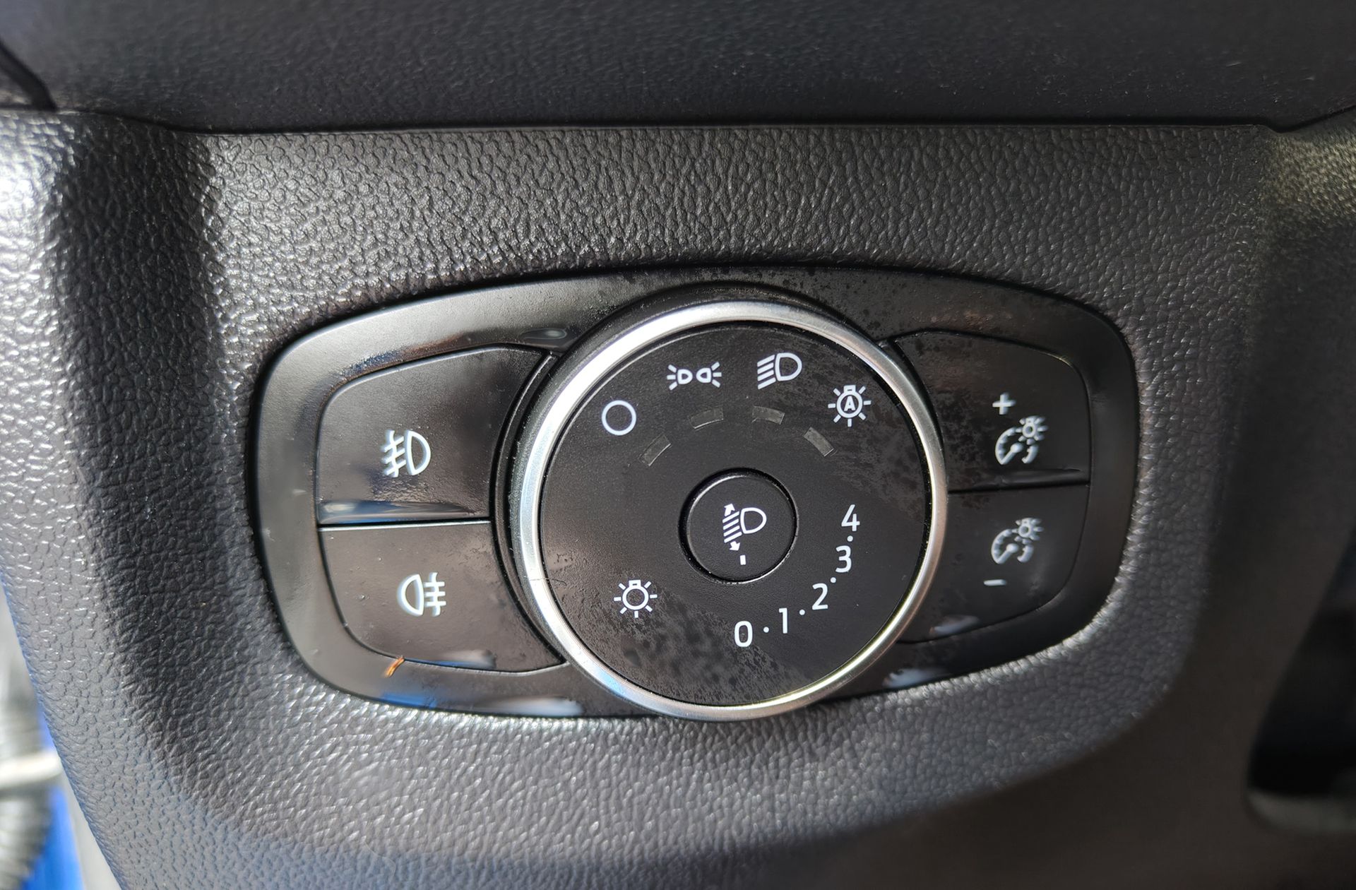 Ford Tourneo Courier 1.0 EcoBoost Trend - foto 27