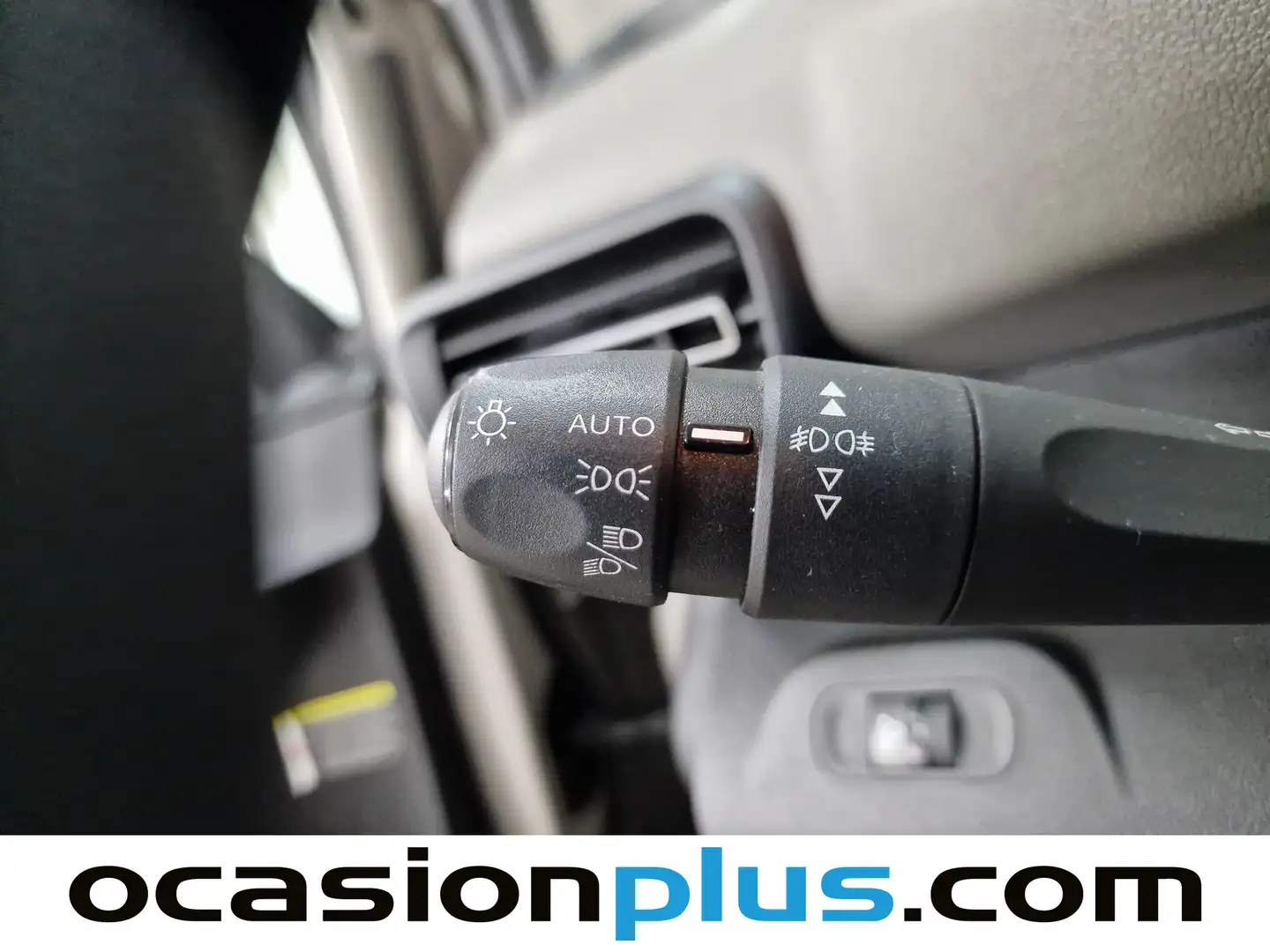 Foto Peugeot Rifter Peugeot Rifter BlueHDi 100 Active Standard Nav+ (100 CV)