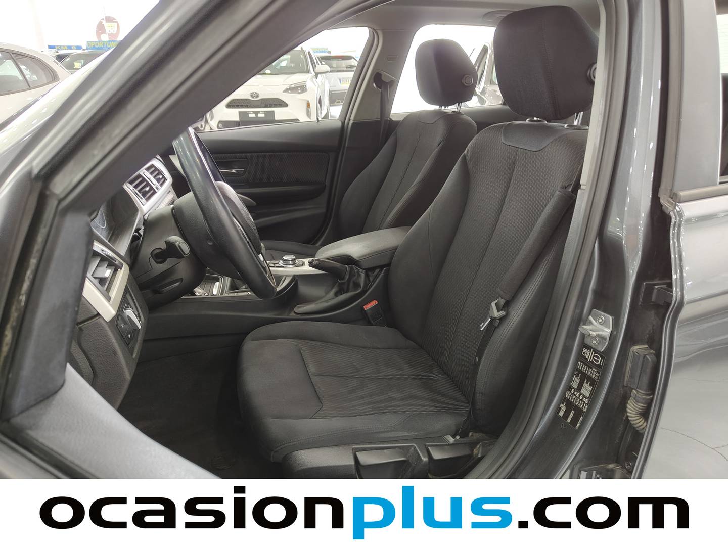 Foto asientos delanteros BMW Serie 3 BMW Serie 3 318d (143 CV)