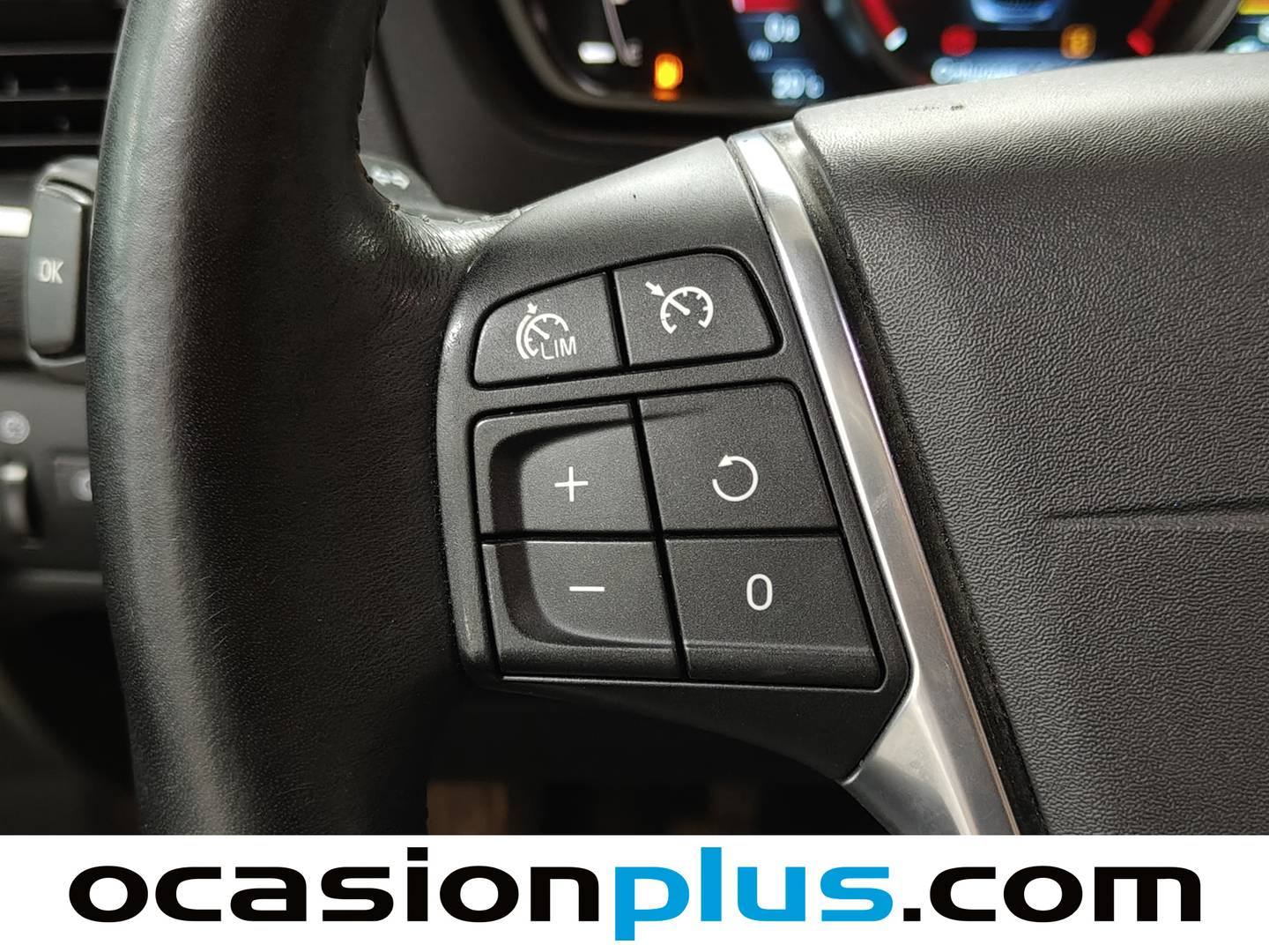 Foto Volvo V40 Cross Country Volvo V40 Cross Country D2 Momentum  (115 CV)