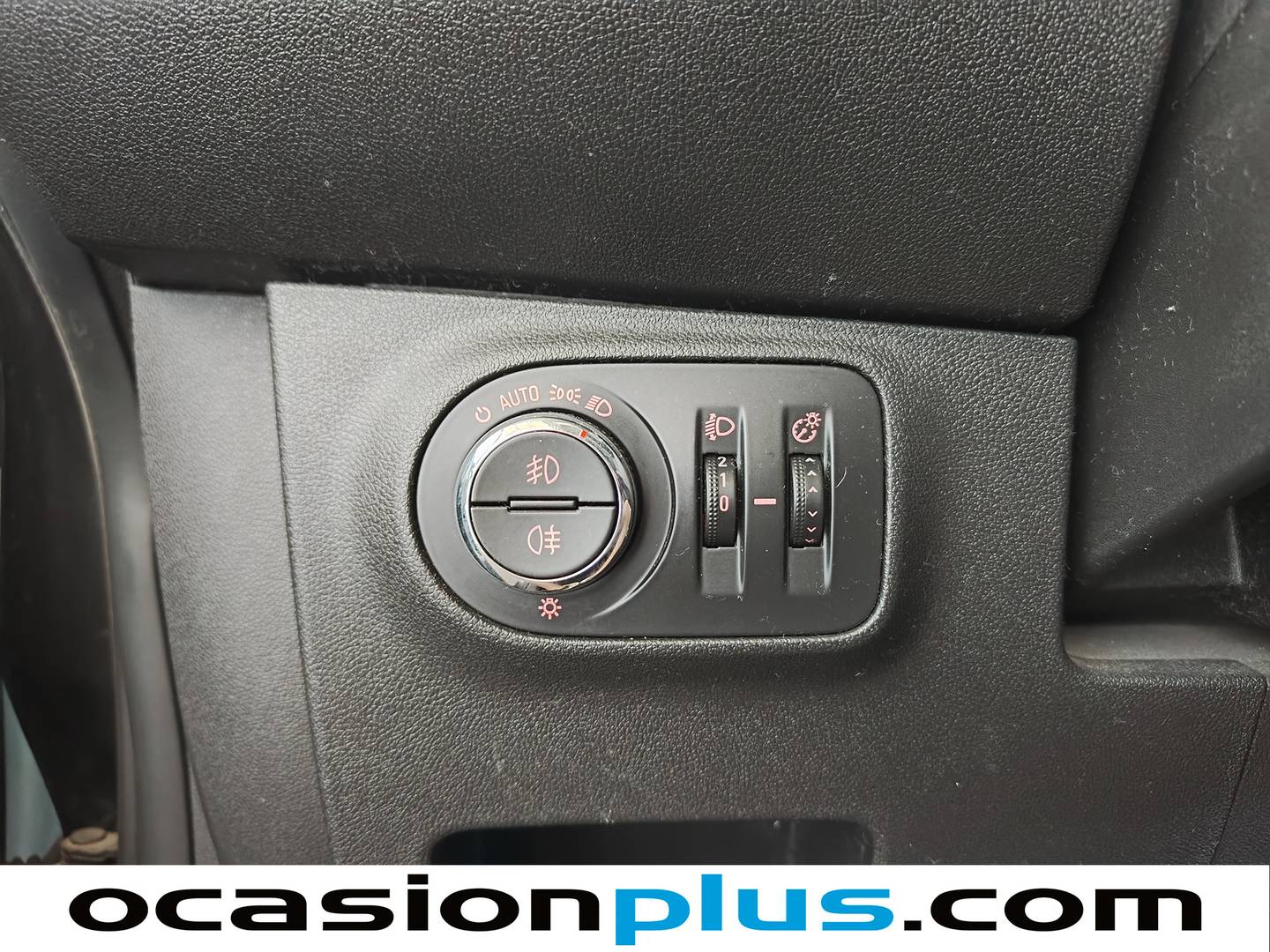 Extras y acabados del Opel Corsa Opel Corsa 1.3 CDTi S&S Selective  (95 CV)