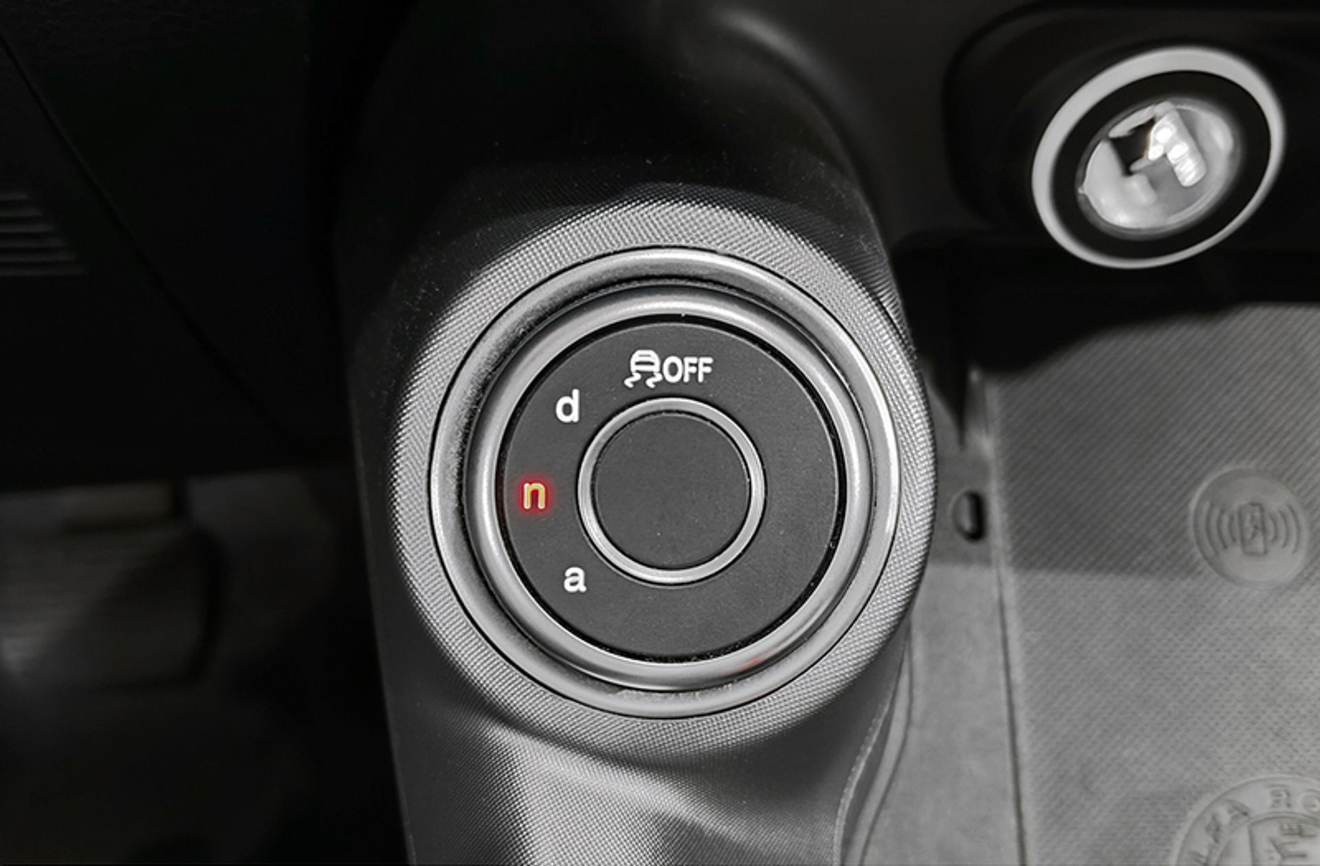 Alfa Romeo Tonale 1.5 MHEV Sprint FWD - foto 10