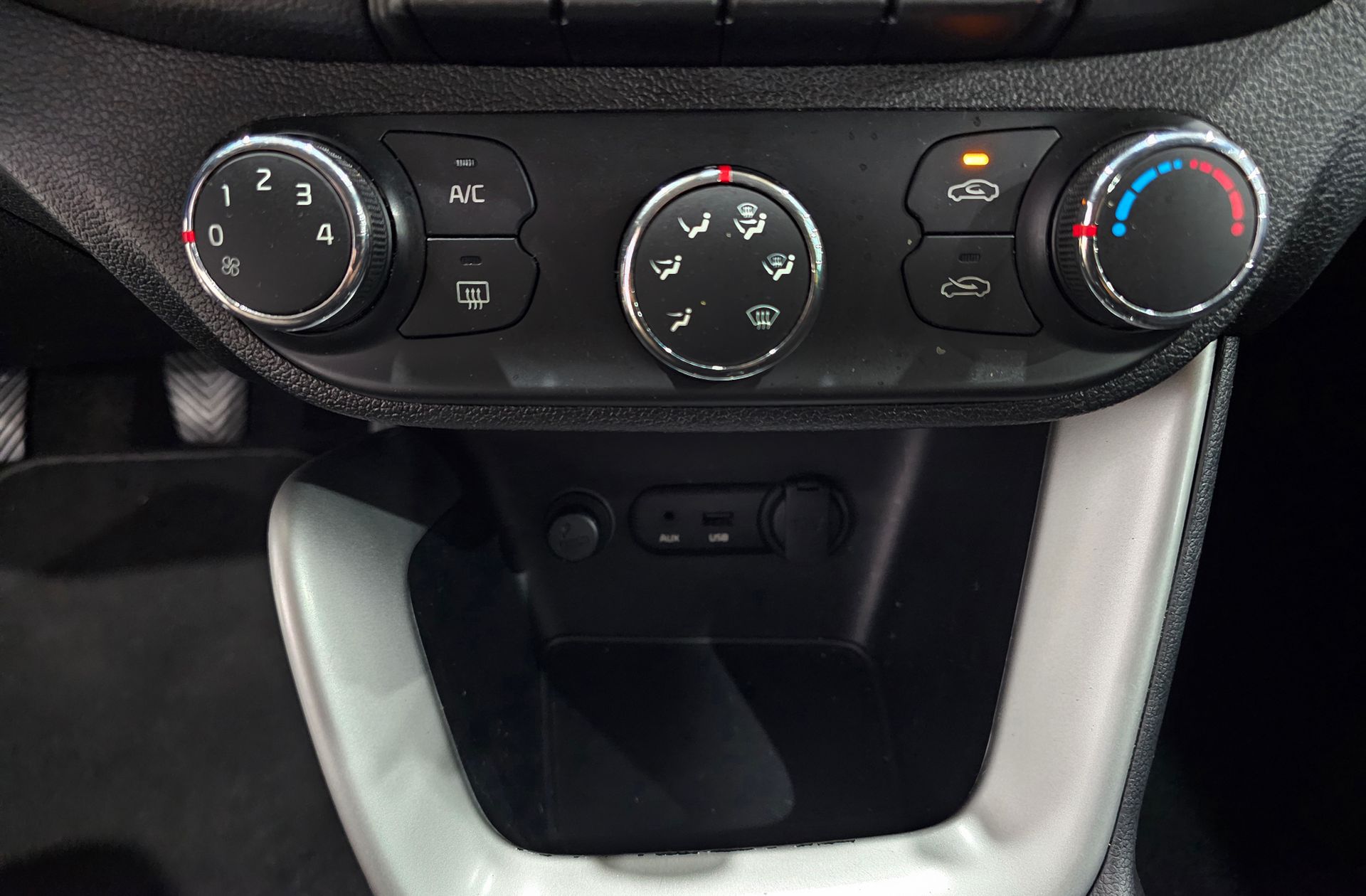 Kia Ceed 1.4 CRDi WGT Concept - foto 24
