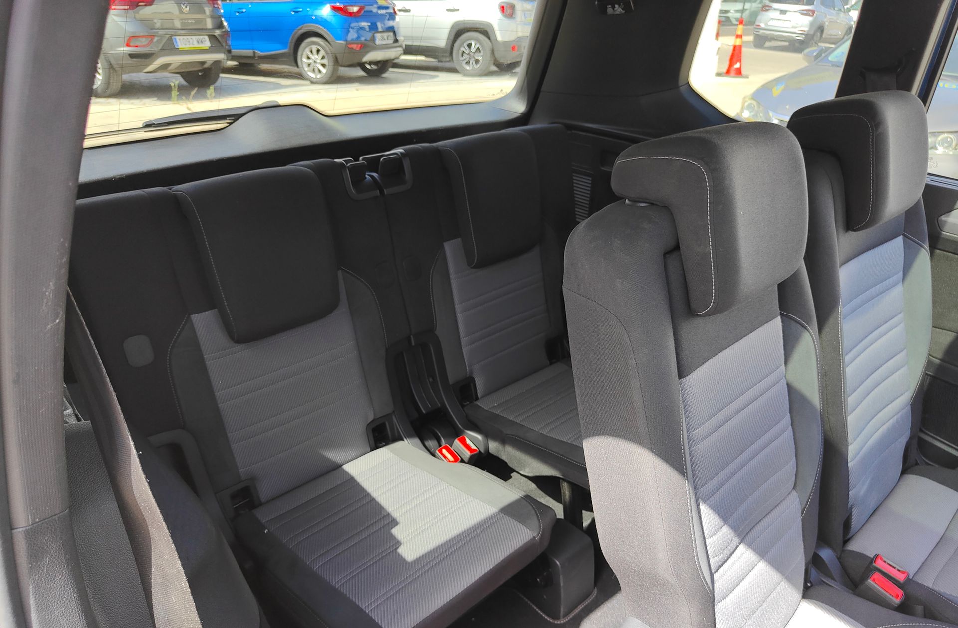 Volkswagen Touran Sport 2.0 TDI DSG R-Line - foto 21