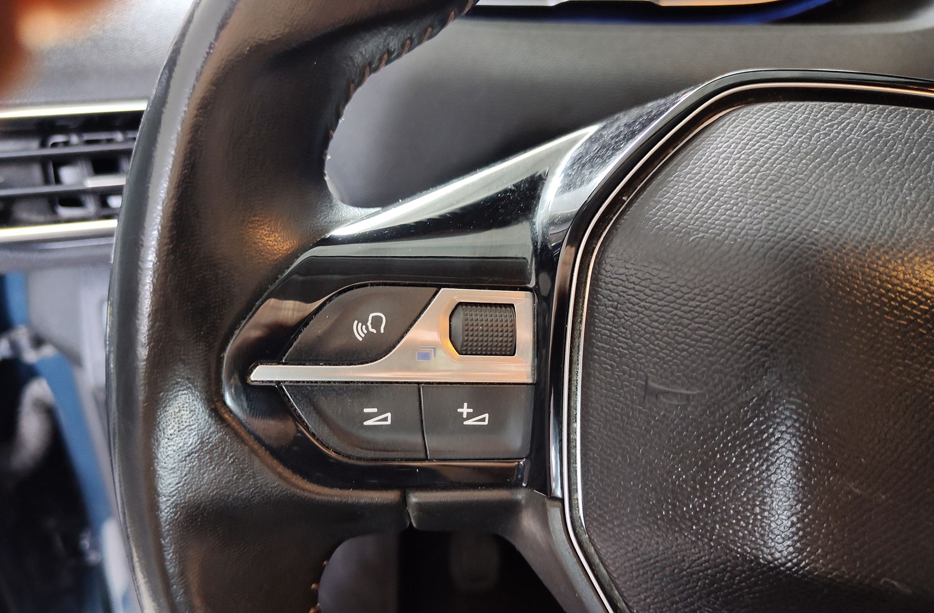 Peugeot 3008 PureTech 130 Active Pack - foto 22