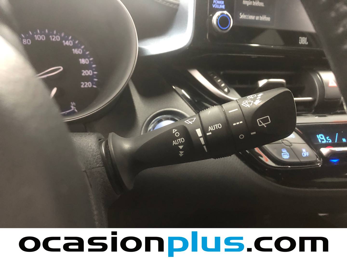 Foto Toyota C-HR Toyota C-HR 180H Advance Luxury (184 CV)