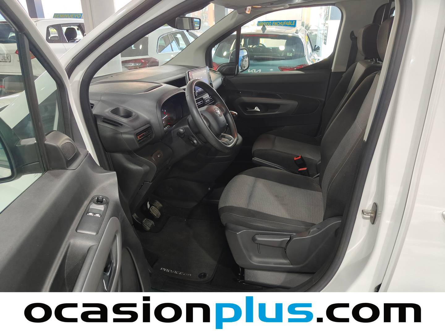 Foto asientos delanteros Toyota Proace City Verso Toyota Proace City Verso 1.5D Family Active L1 (131 CV)