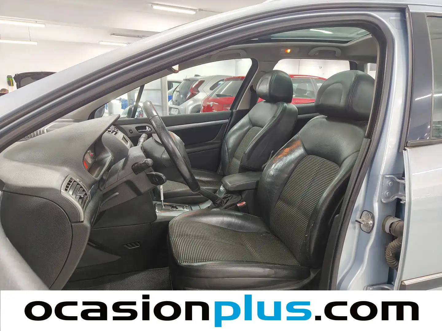 Foto Peugeot 407 SW Peugeot 407 SW SW 2.0 HDI ST Sport Pack Auto (136 CV)