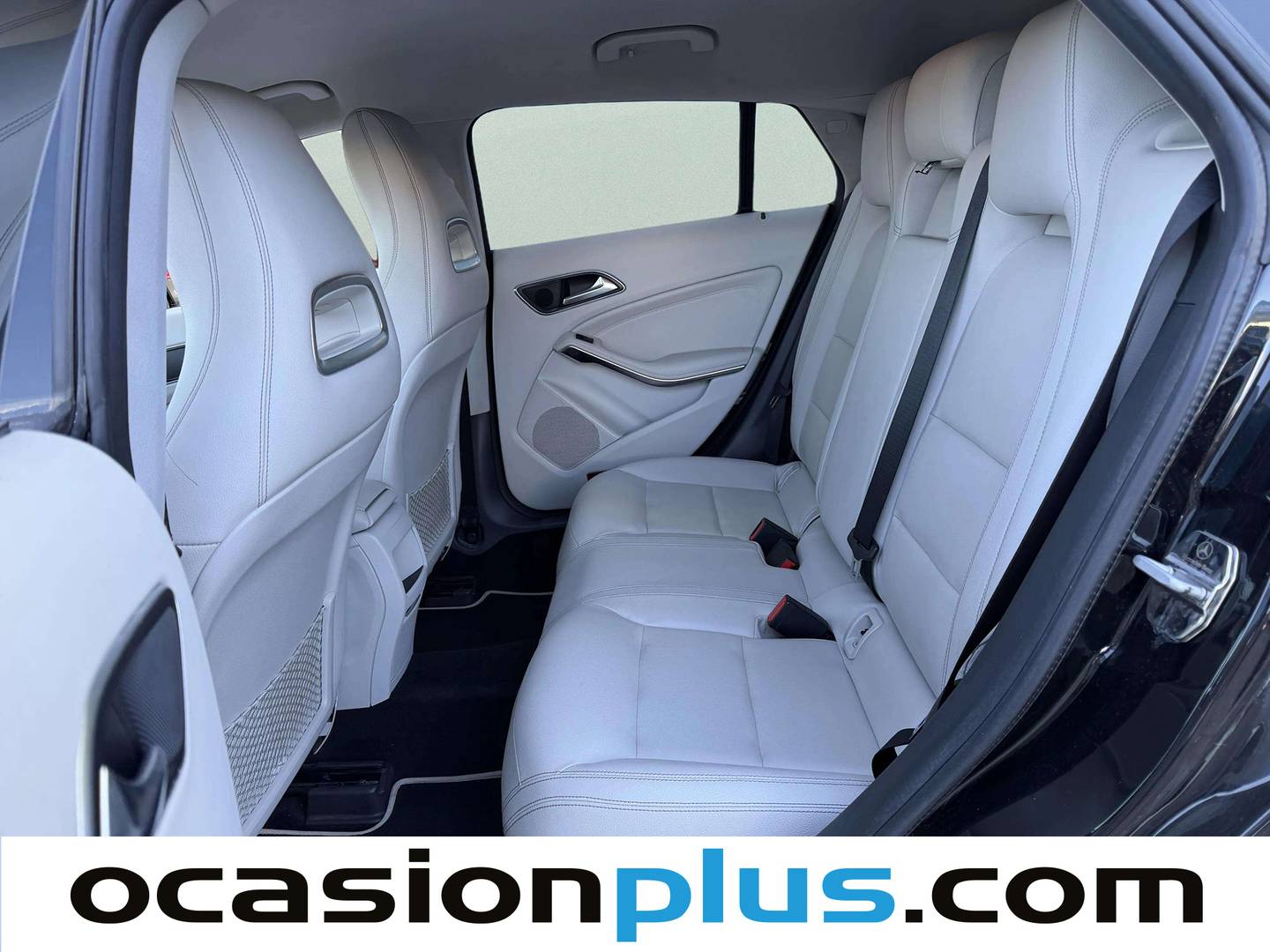 Foto asientos traseros Mercedes CLA Mercedes-Benz CLA Shooting Brake 180 (122 CV)