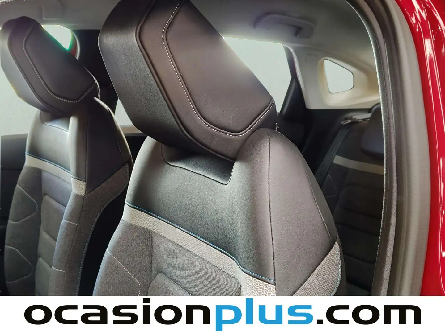 Foto Citroën C4 X Citroen C4 X PureTech 130 S&S Plus EAT8 (131 CV)