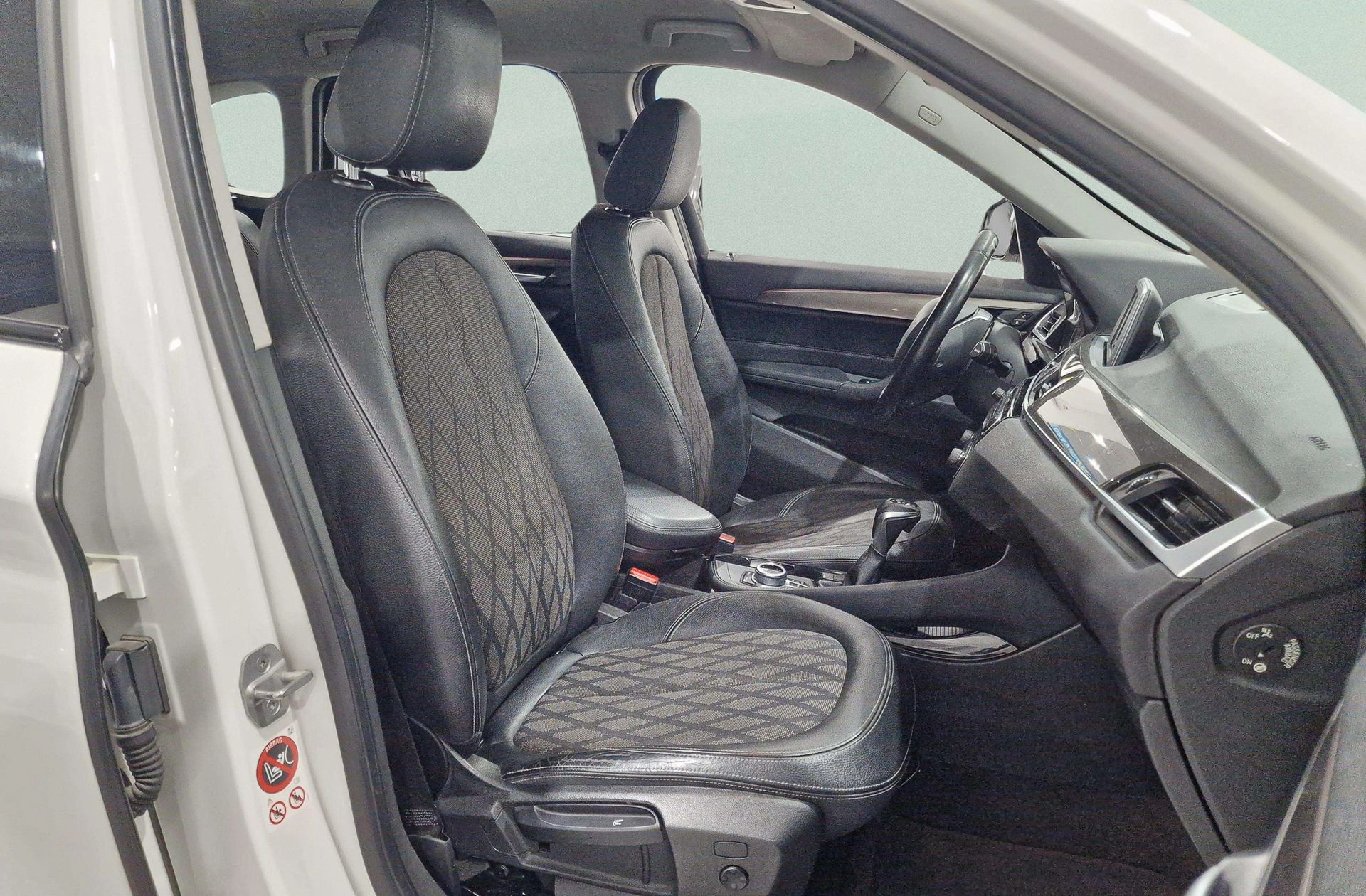 BMW X1 sDrive18d - foto 22