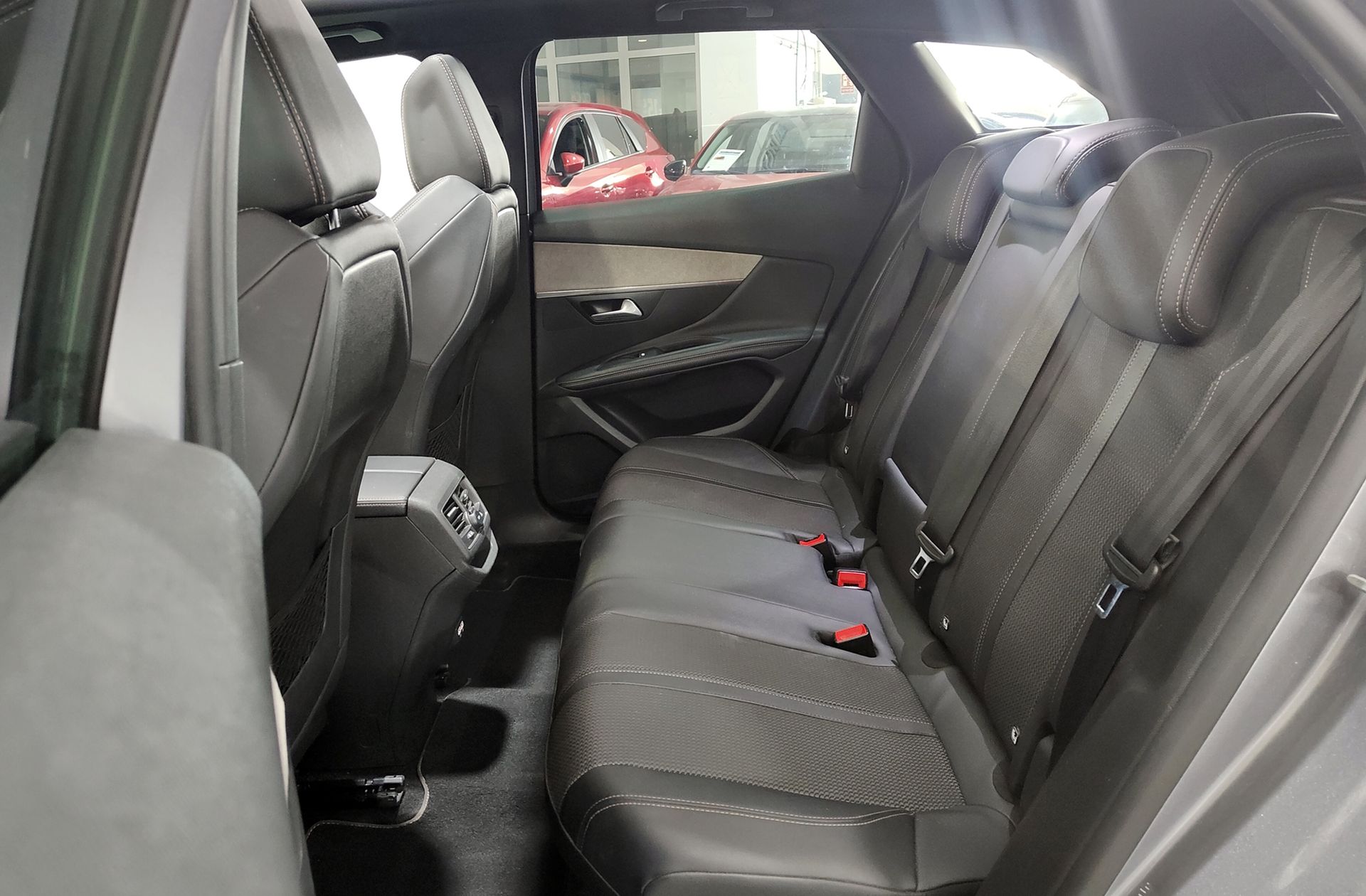 Peugeot 3008 PureTech 130 GT EAT8 - foto 14
