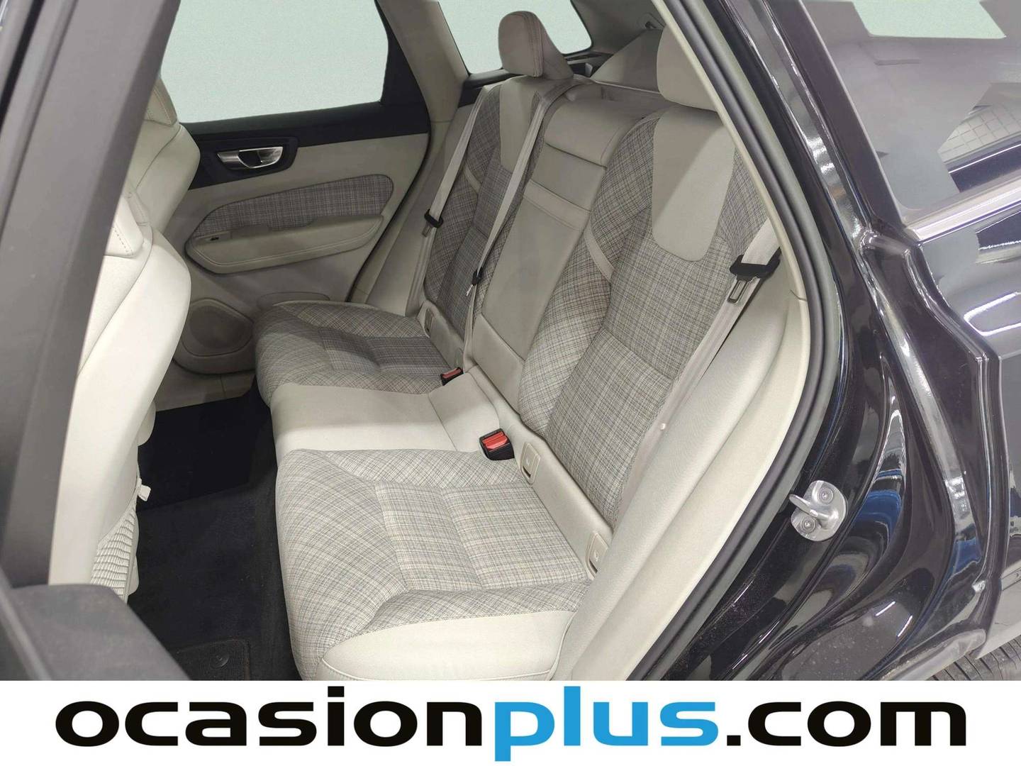 Foto asientos traseros Volvo XC60 Volvo XC60 B4 D Core Auto (197 CV)