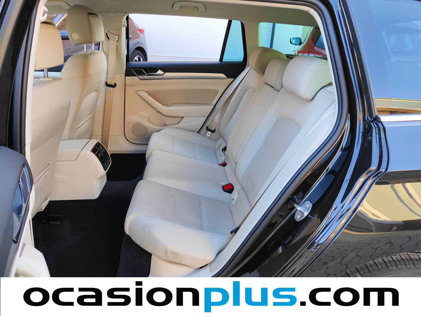 Foto asientos traseros Volkswagen Passat Volkswagen Passat Variant Advance 1.6 TDI (120 CV)
