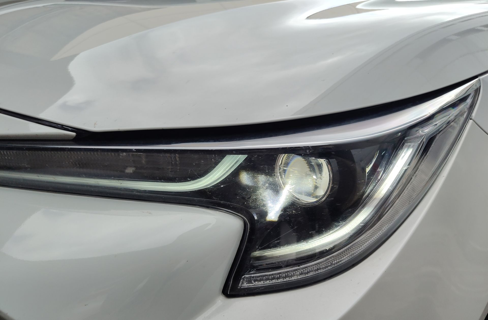 Toyota Corolla 180H GR-Sport E-CVT - foto 16
