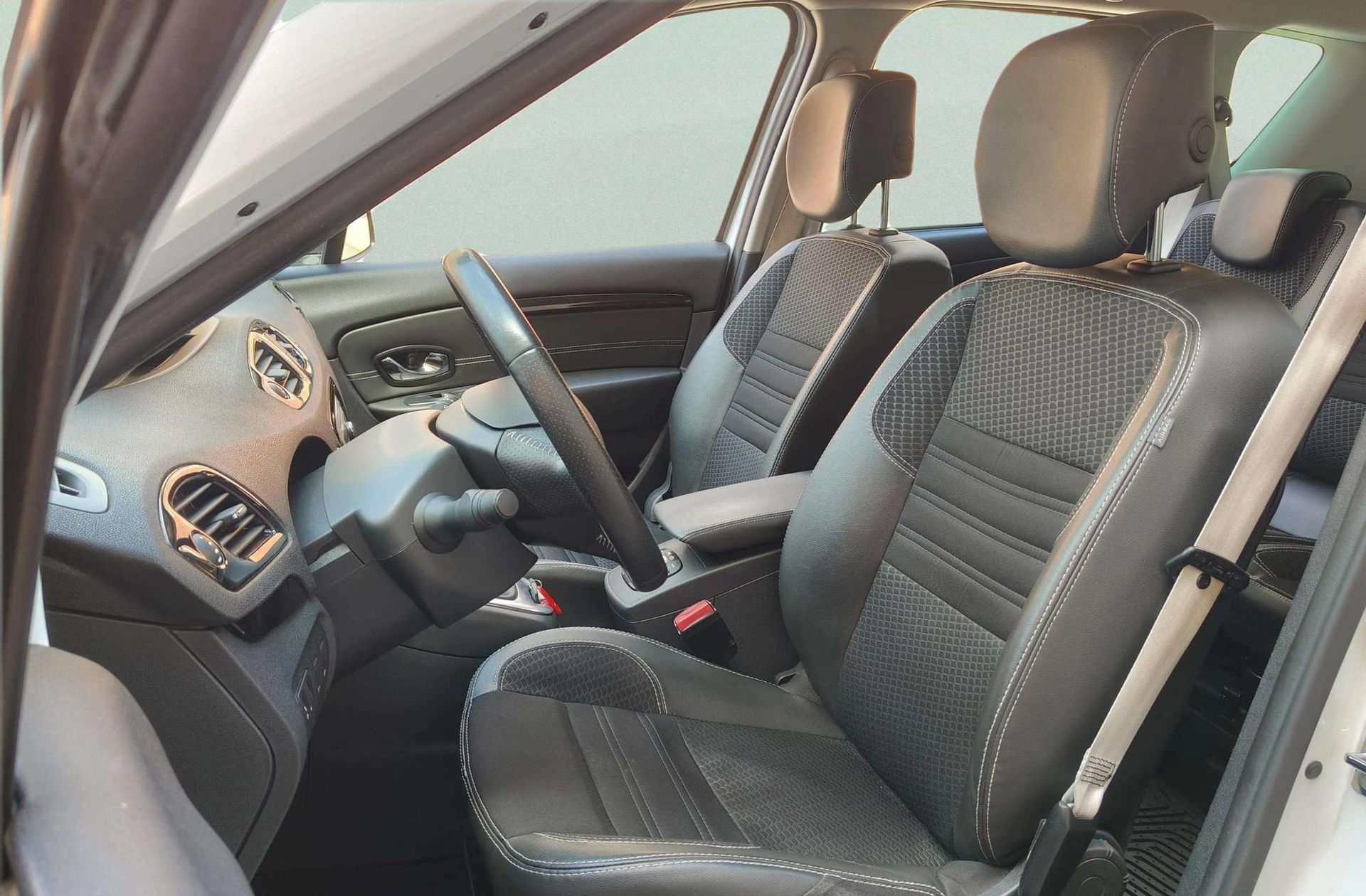 Renault Scénic 1.2 TCe Energy Bose - foto 9