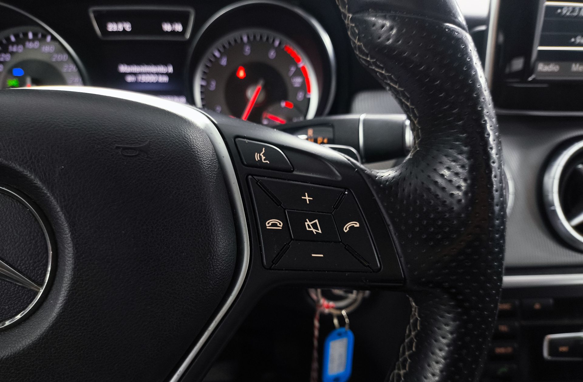 Mercedes-Benz CLA 200 - foto 28