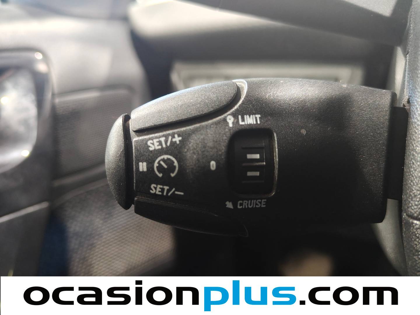Equipamiento del Peugeot 208 Peugeot 208 1.2 PureTech Style (82 CV)