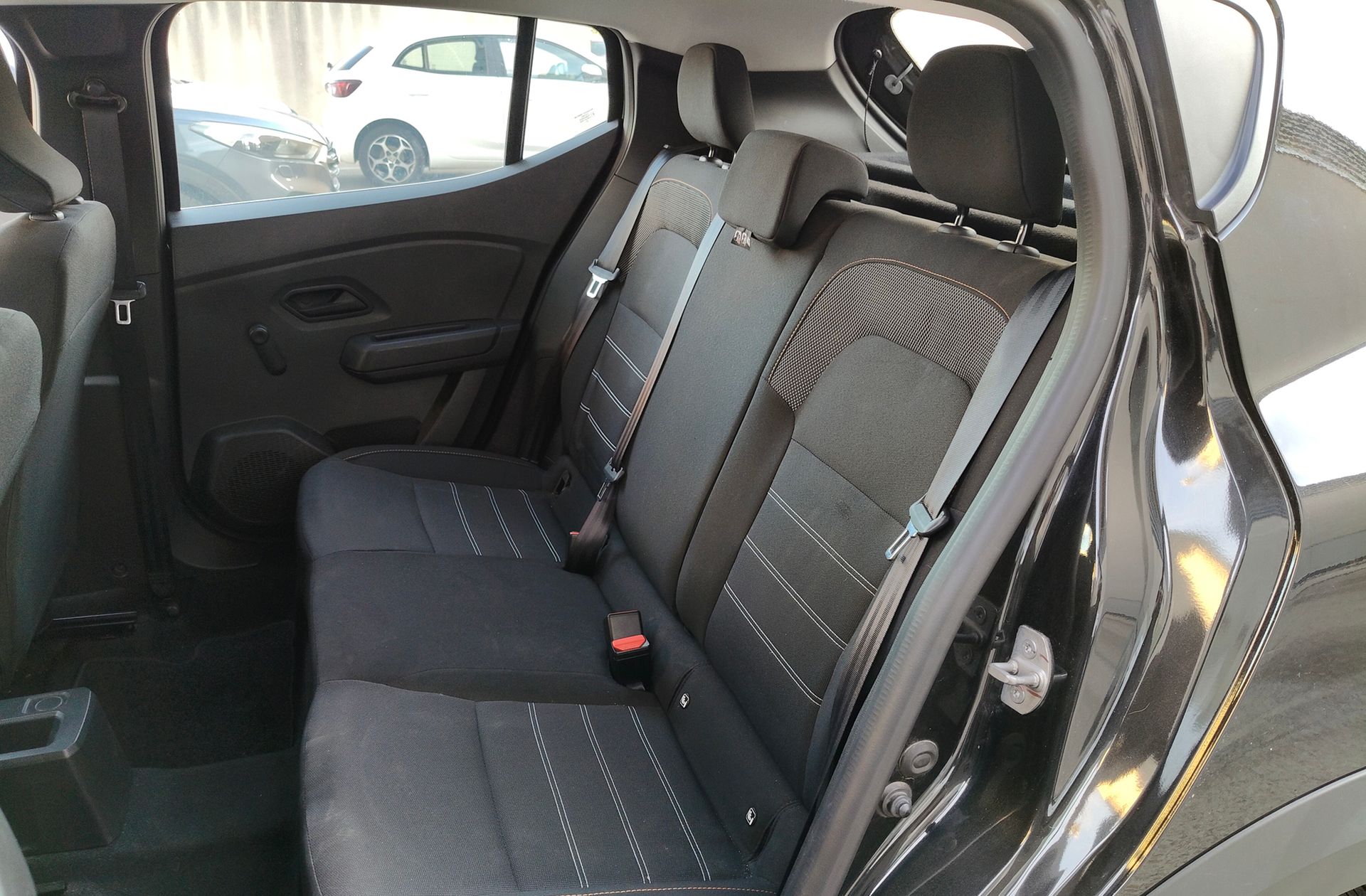 Dacia Sandero Stepway Essential TCe - foto 10