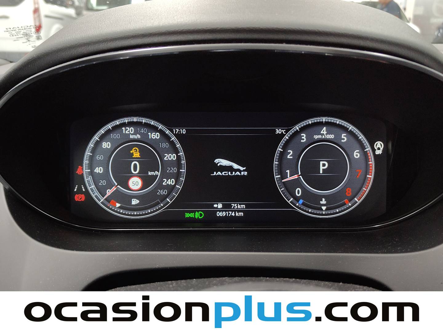 Foto Jaguar E-Pace Jaguar E-PACE 2.0P R-Dynamic 4WD Auto  (200 CV)