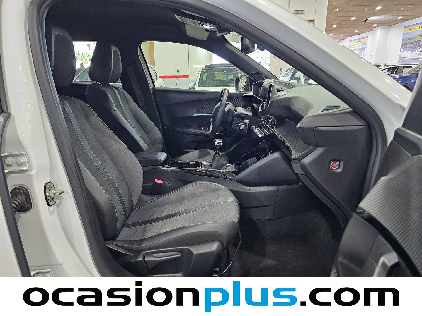 Foto Peugeot 2008 Peugeot 2008 PureTech 130 S&S Allure Pack (130 CV)