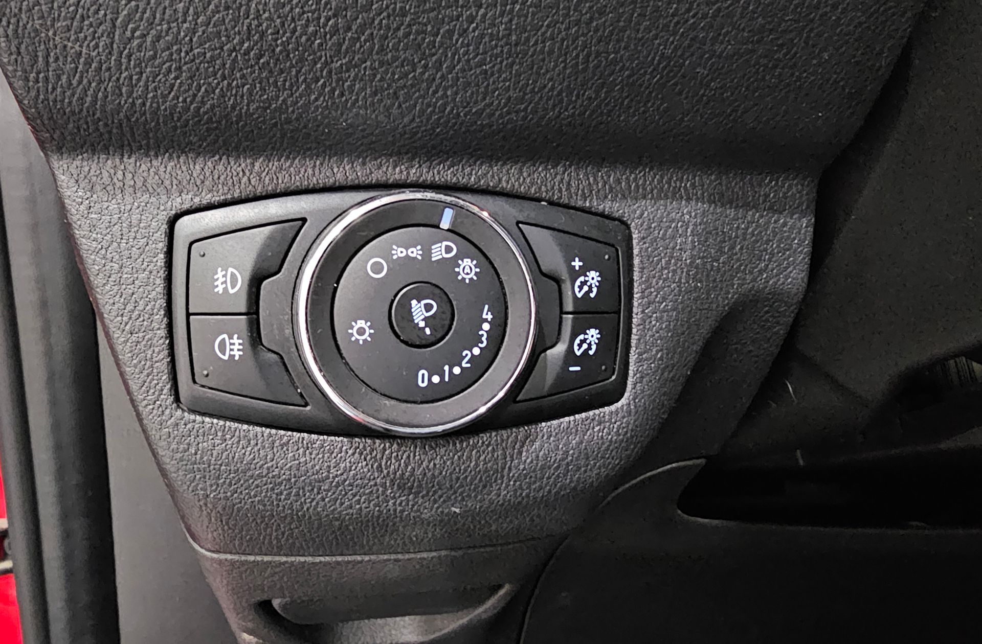 Ford Tourneo Courier 1.0 EcoBoost Trend - foto 10