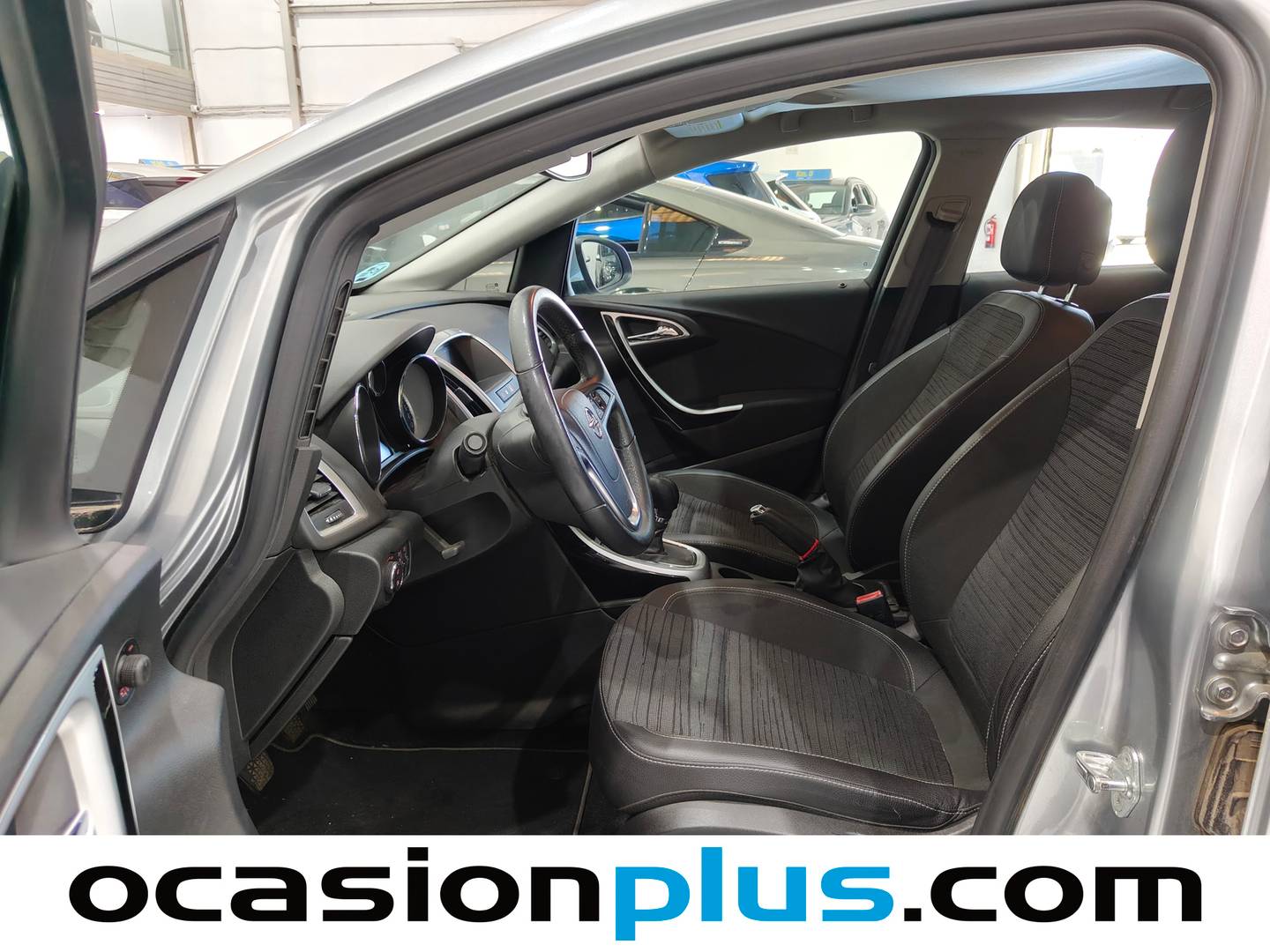 Foto asientos delanteros Opel Astra Opel Astra Sports Tourer 1.6 CDTI S&S Excellence (136 CV)