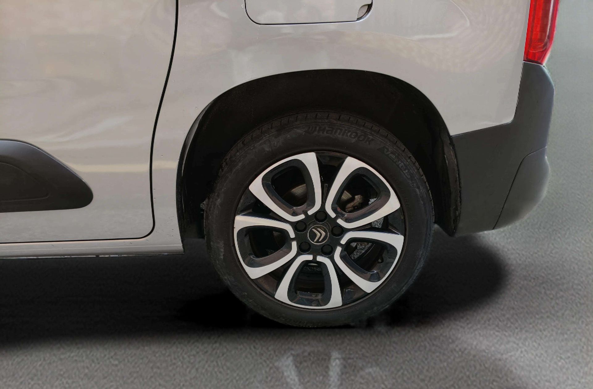 Citroën Berlingo BlueHDi 130 Talla M Shine - foto 37