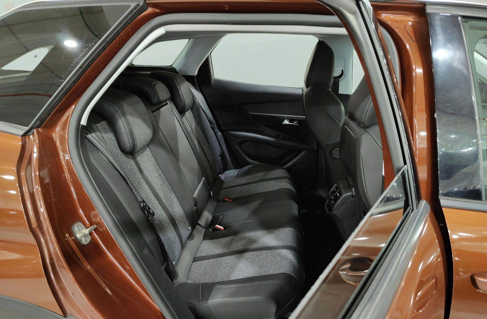 Peugeot 3008 PureTech 130 Allure - foto 17
