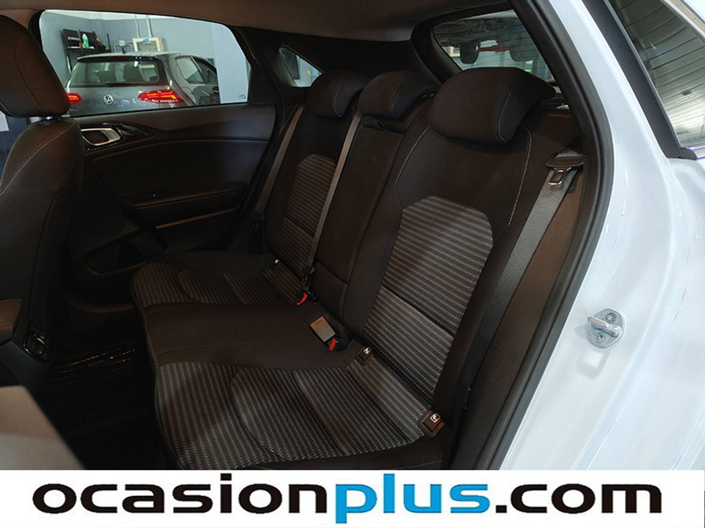 Foto KIA Ceed Kia Ceed 1.0 T-GDi Drive  (120 CV)