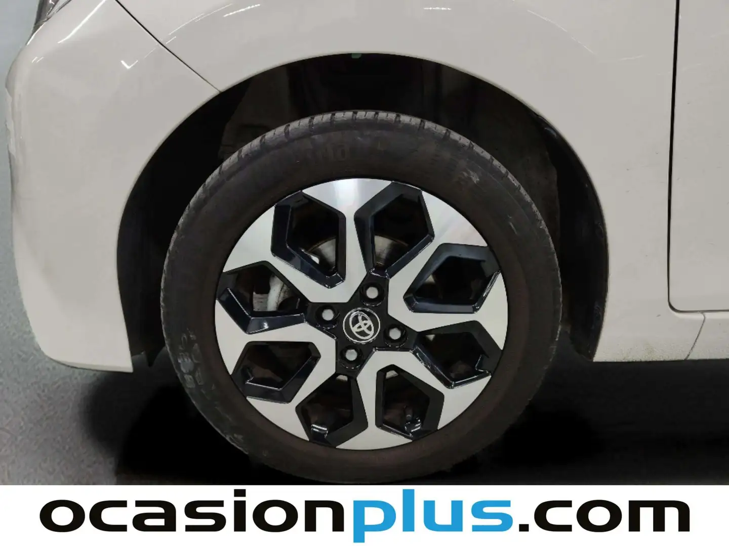 Foto Toyota Aygo Toyota Aygo 1.0 70 x-play (72 CV)