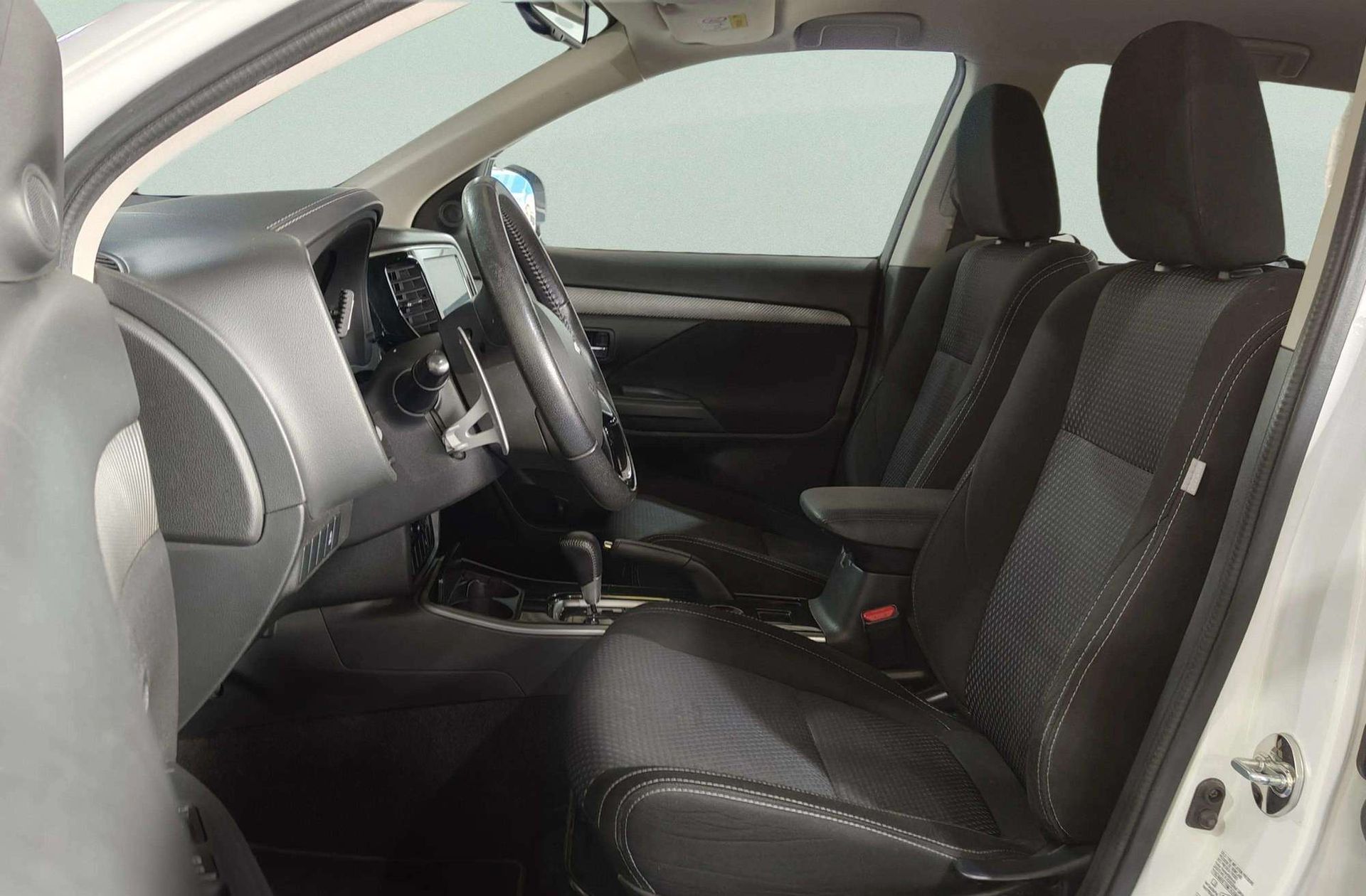 Mitsubishi Outlander 200 MPI Motion 2WD CVT - foto 9
