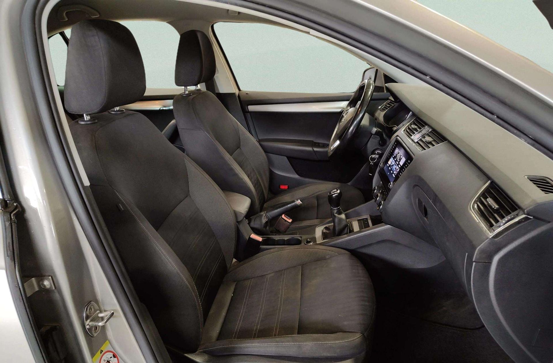 Škoda Octavia 1.6 TDI Like - foto 16