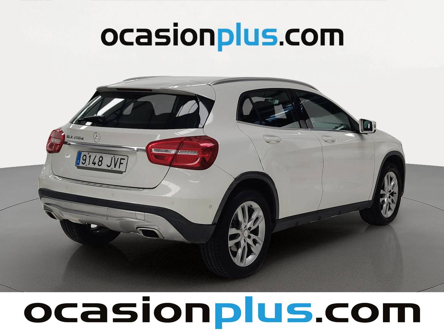 Foto trasera Mercedes GLA Mercedes GLA 200 d AMG Line (136 CV) derecha