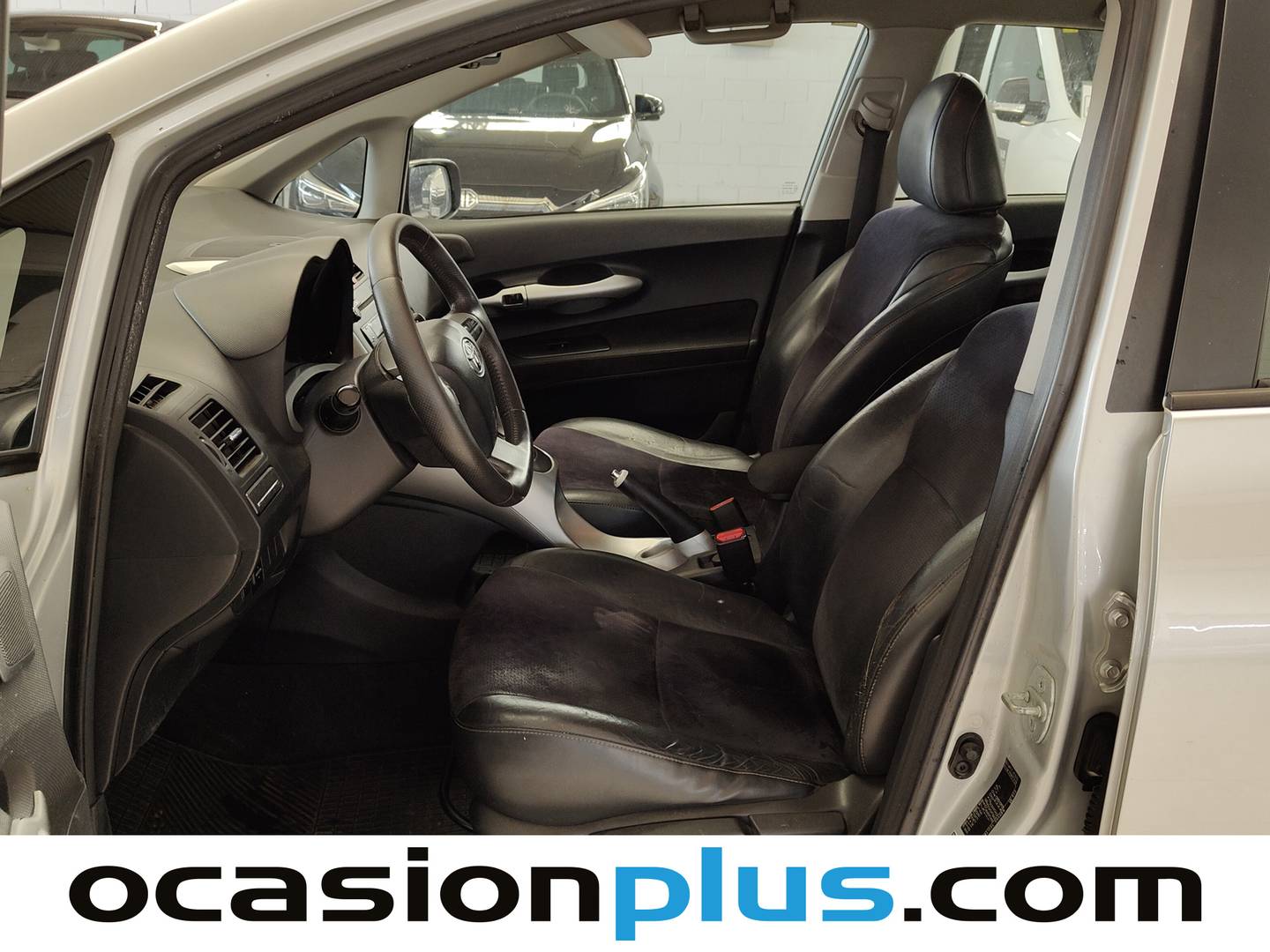 Foto asientos delanteros Toyota Auris Toyota Auris 1.8 Hybrid Advance (136 CV)