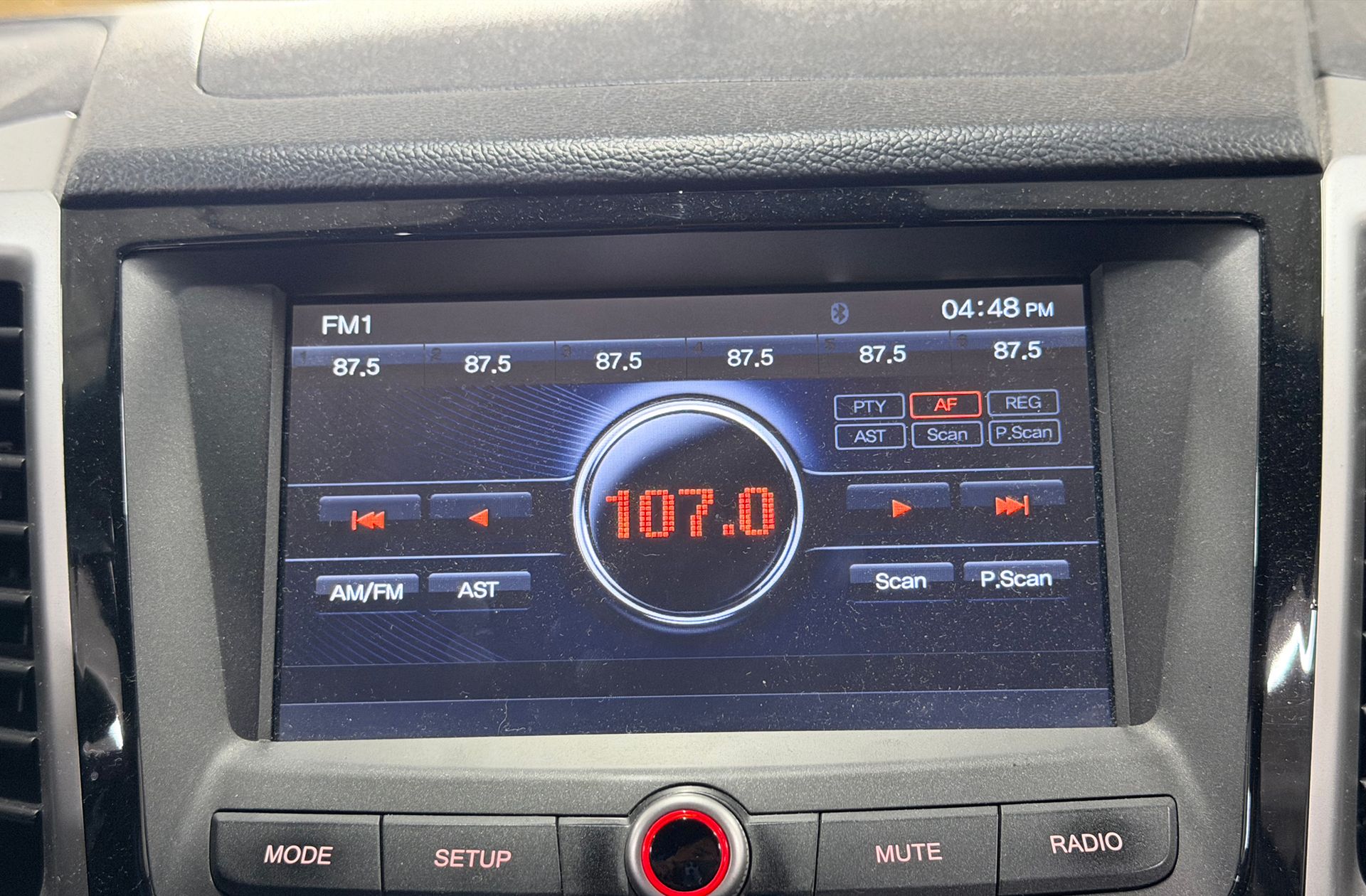 SsangYong Tivoli 1.6 D16T Limited 4x2 - foto 27