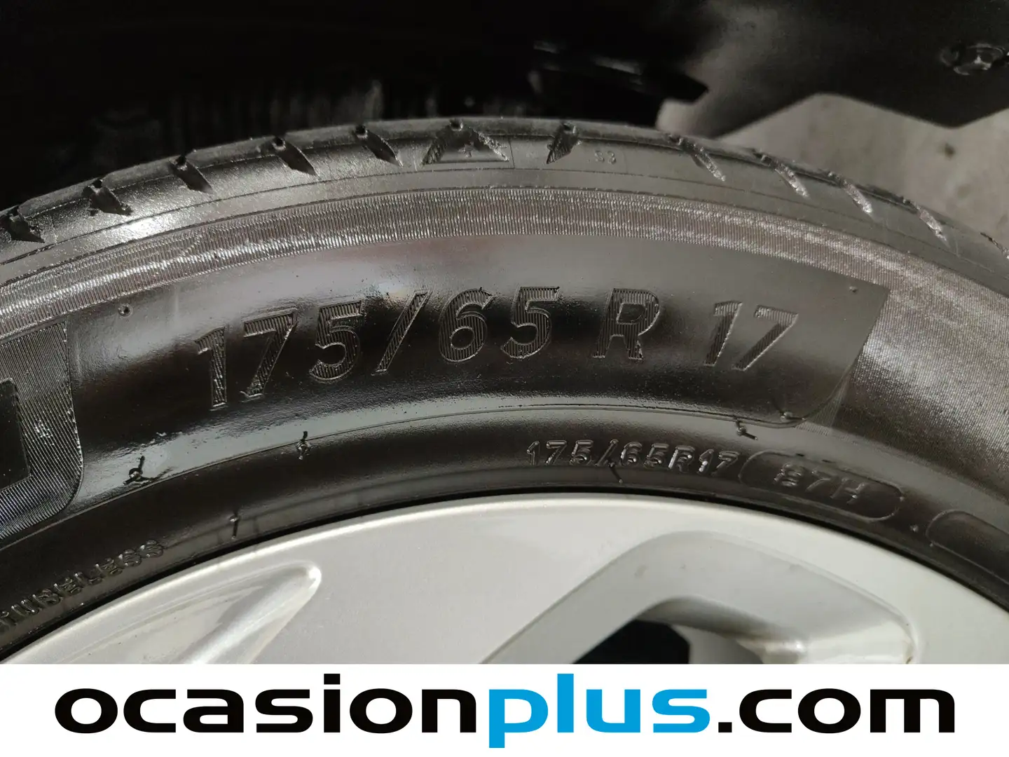 Foto Toyota Aygo X Cross Toyota Aygo X Cross 1.0 VVT-I Play  (72 CV)