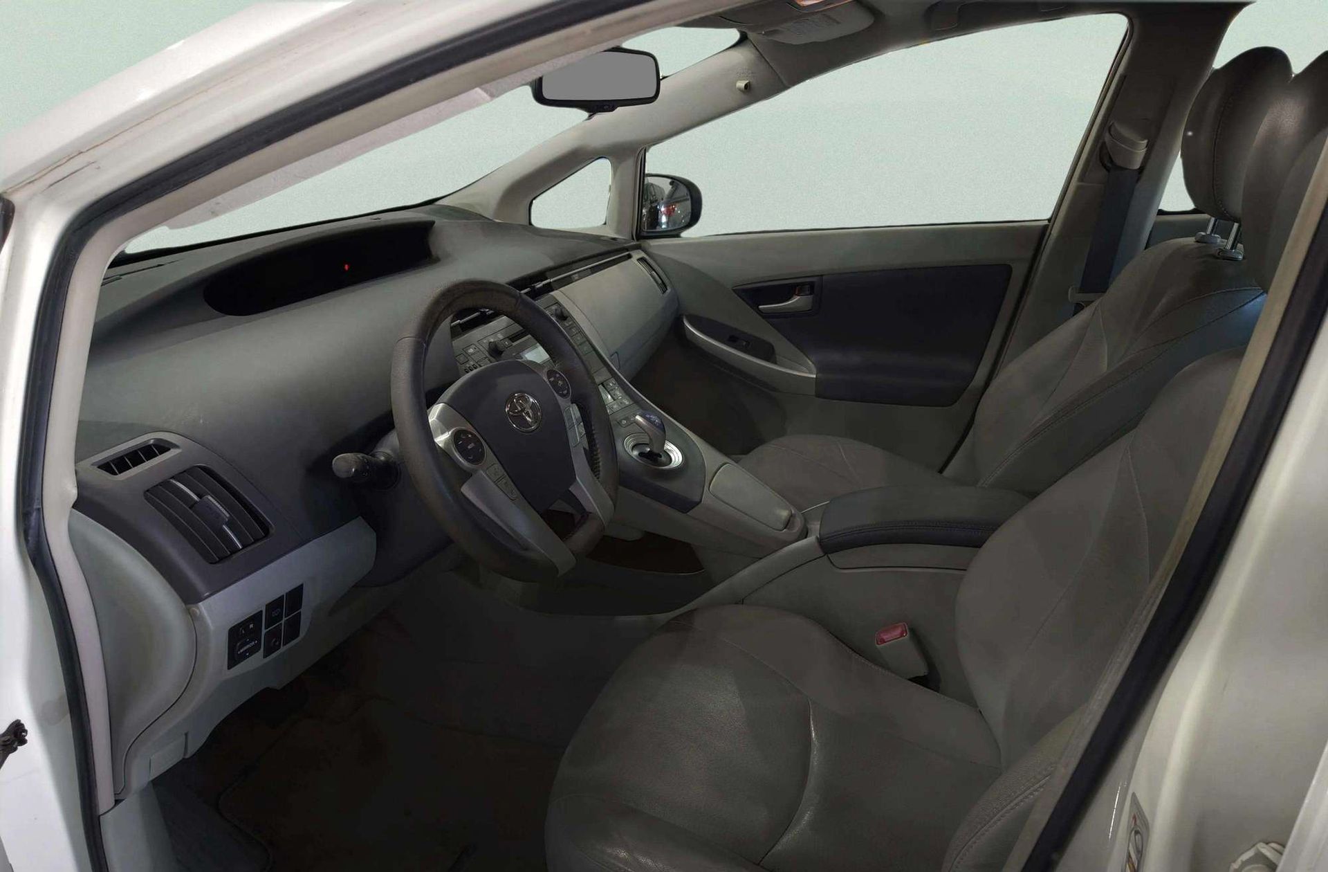 Toyota Prius 1.8 HSD Executive - foto 11
