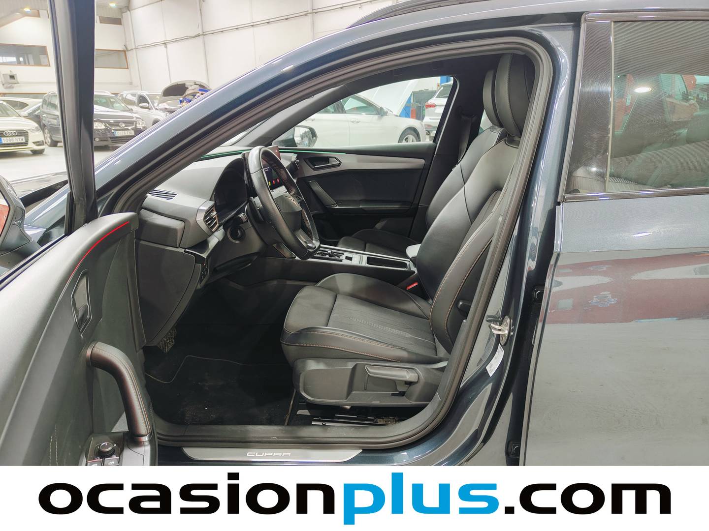 Foto asientos delanteros Cupra León CUPRA Leon Sportstourer 1.5 eTSI DSG (150 CV)