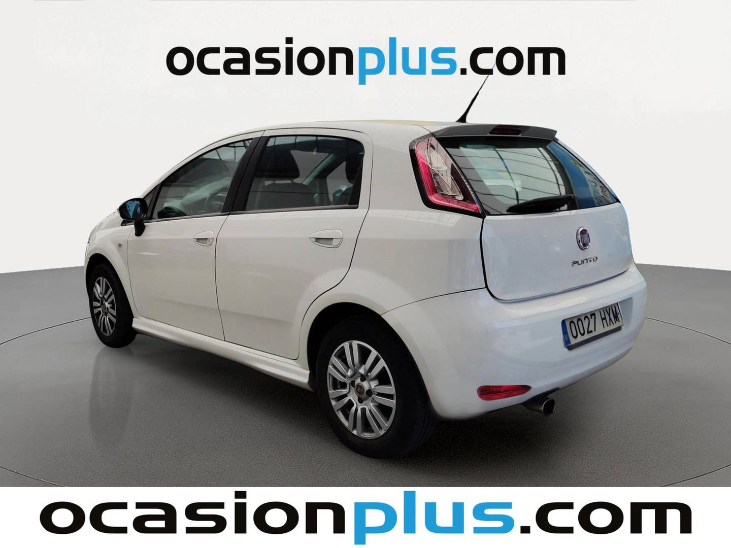 Foto trasera Fiat Punto Fiat Punto 1.2 8v Easy (67 CV) izquierda