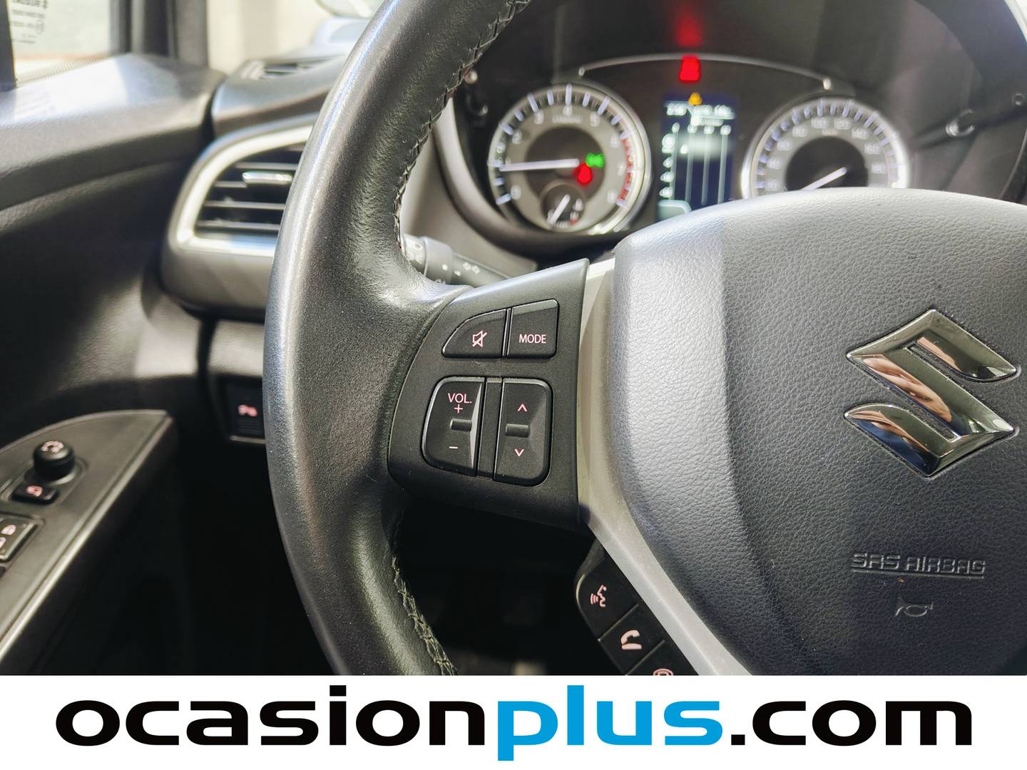 Foto Suzuki S-Cross Suzuki S-Cross 1.4T Mild Hybrid S2 4WD (129 CV)