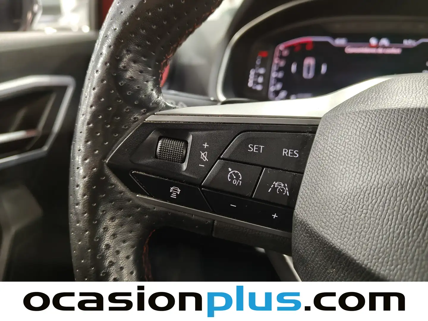 Foto Seat Arona SEAT Arona 1.5 TSI FR Plus DSG (150 CV)