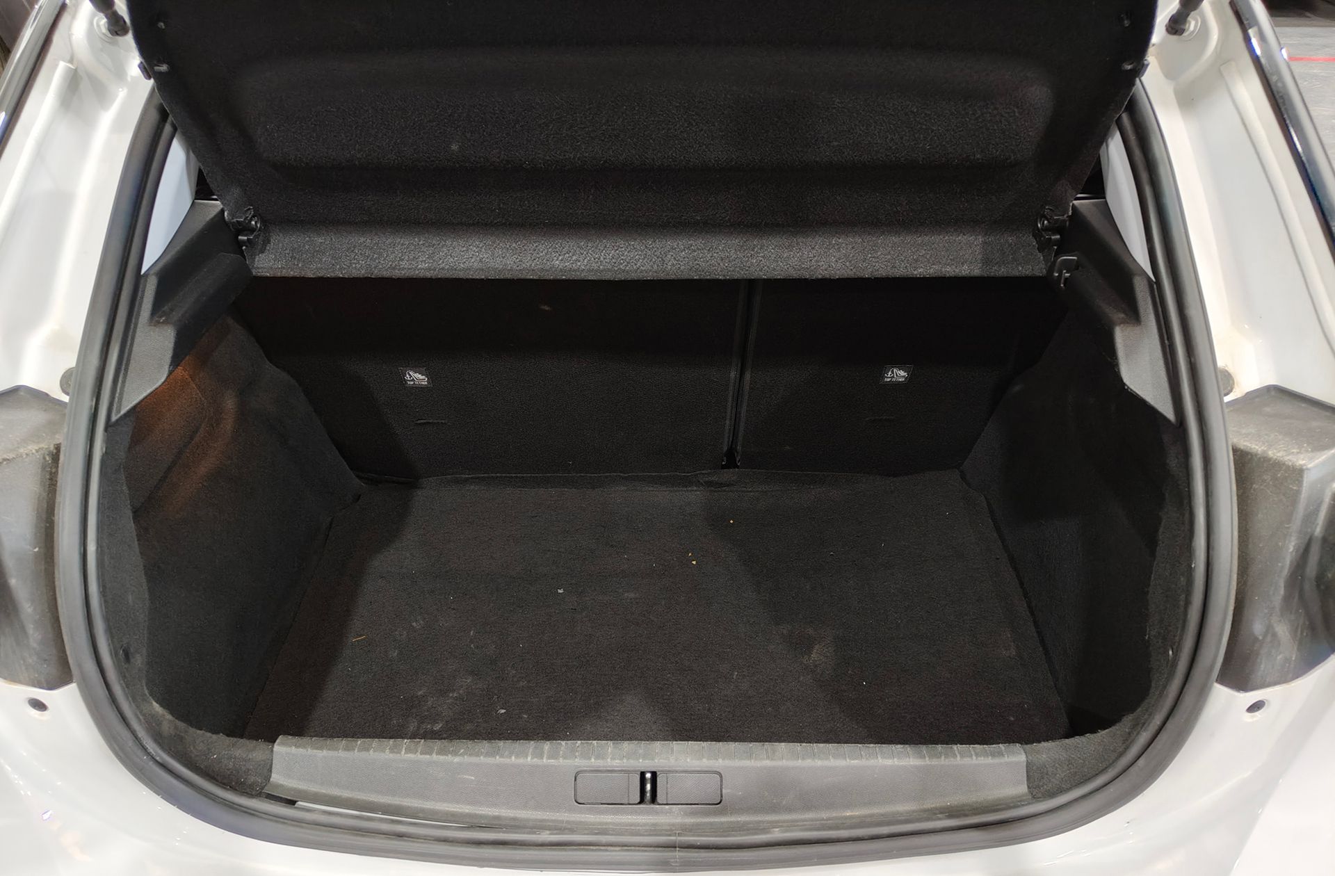 Opel Corsa 1.2 XEL Edition - foto 14