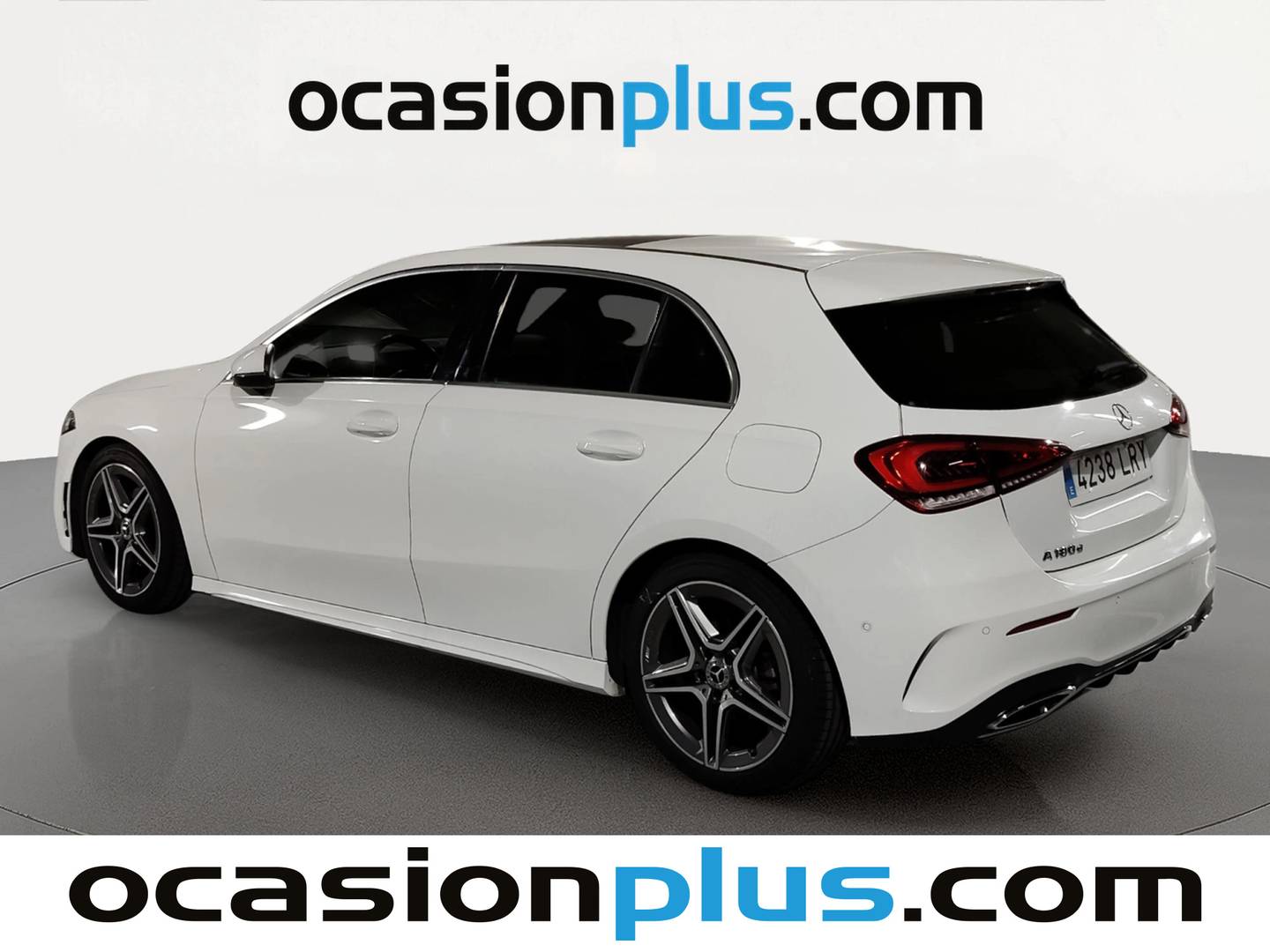 Foto trasera Mercedes Clase A Mercedes Clase A 180 d (116 CV) Pack AMG izquierda