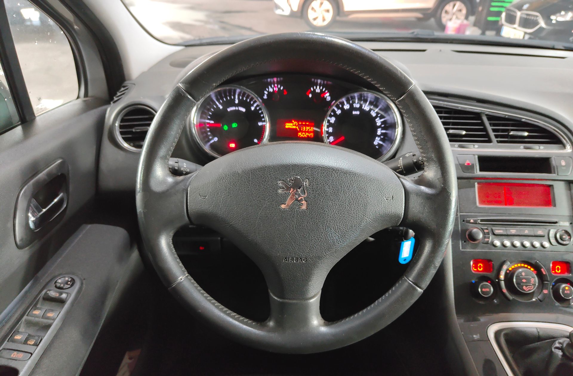 Peugeot 5008 1.6 HDi FAP Premium 7 plazas - foto 24