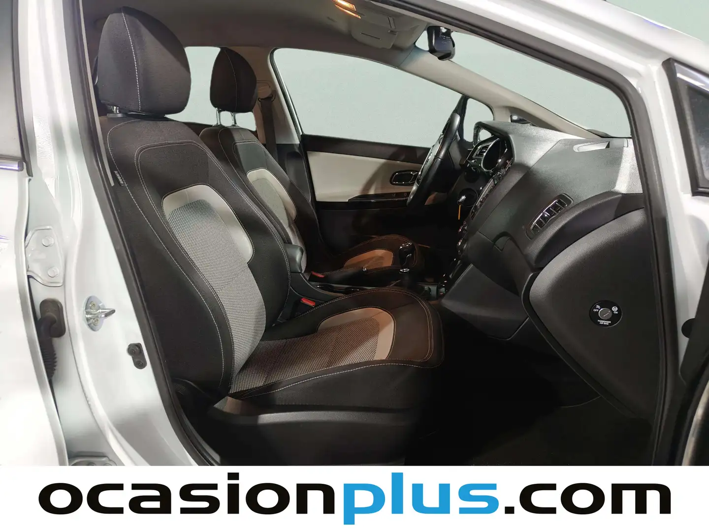 Foto KIA Ceed Kia Ceed 1.0 T-GDi Eco-Dynamics x-Tech (120 CV)