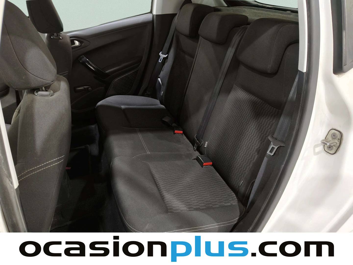 Foto asientos traseros Peugeot 208 Peugeot 208 1.2 PureTech Active (82 CV)