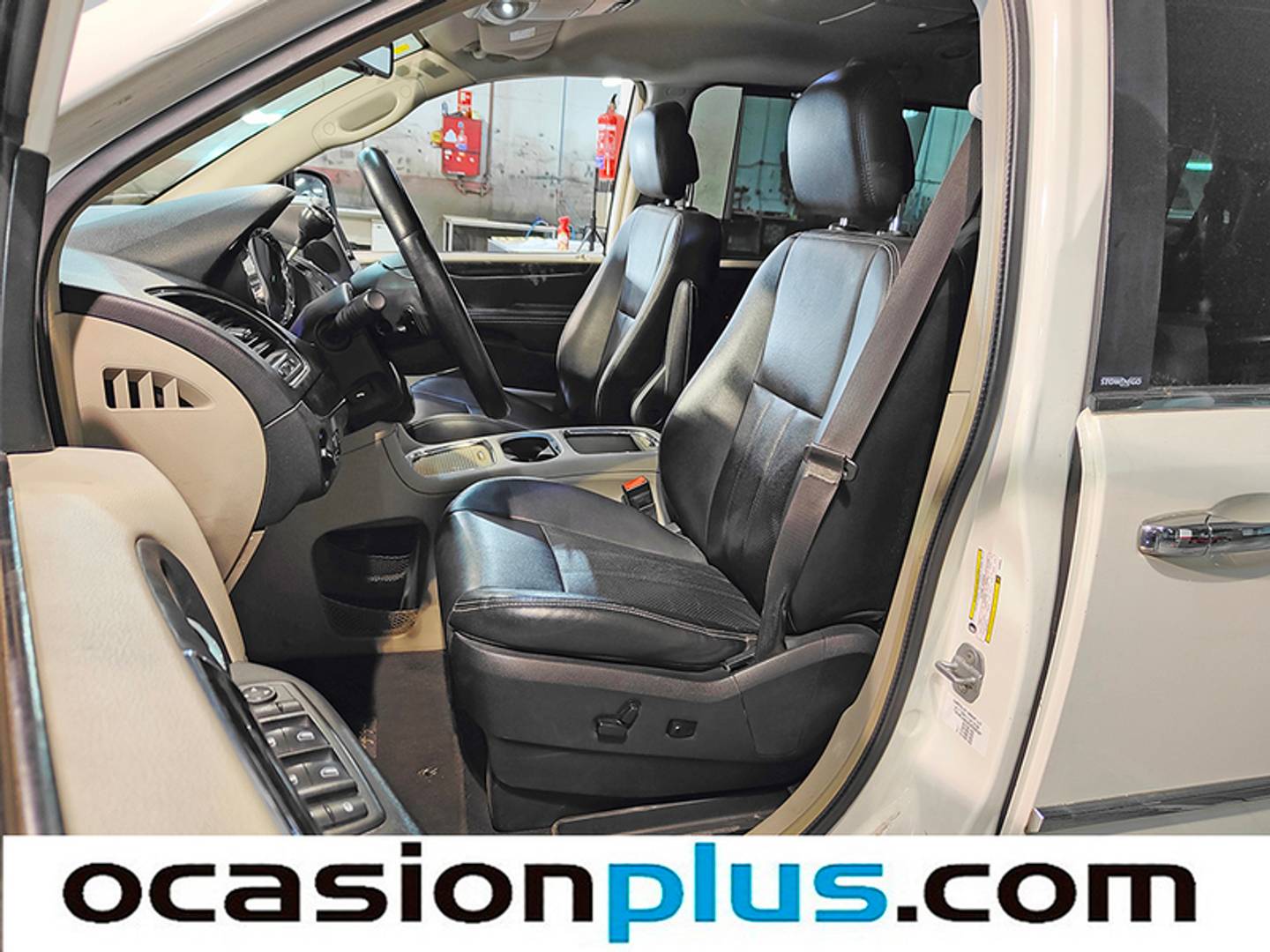 Foto asientos traseros Lancia Voyager Lancia Voyager 2.8 CRD Gold Auto 7 Plazas (163 CV)