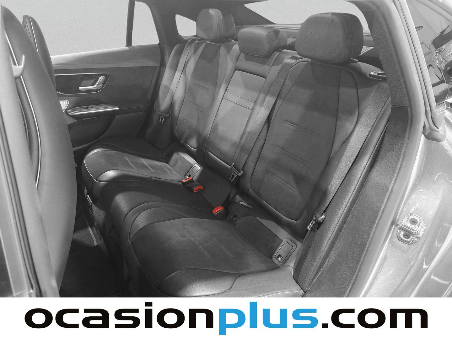 Foto asientos traseros Mercedes EQE Mercedes-Benz EQE Berlina EQE Berlina 350 (292 CV)